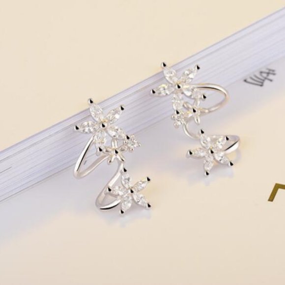 NEW 925 Sterling Silver Diamond Flower Earrings B - Picture 5 of 9